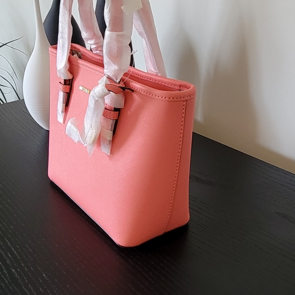 Michael Kors Tote Bag - Picture 6 of 13